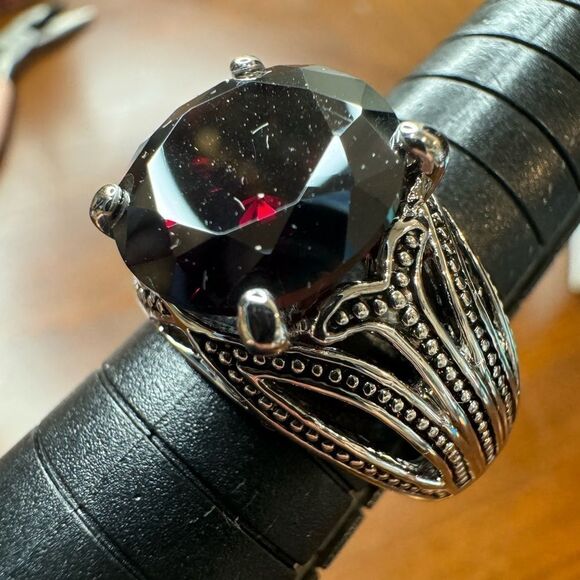 NWT Premier Design Red Stone Ring SZ 8.5 Available $10 Closet Min Purchase - Picture 1 of 7